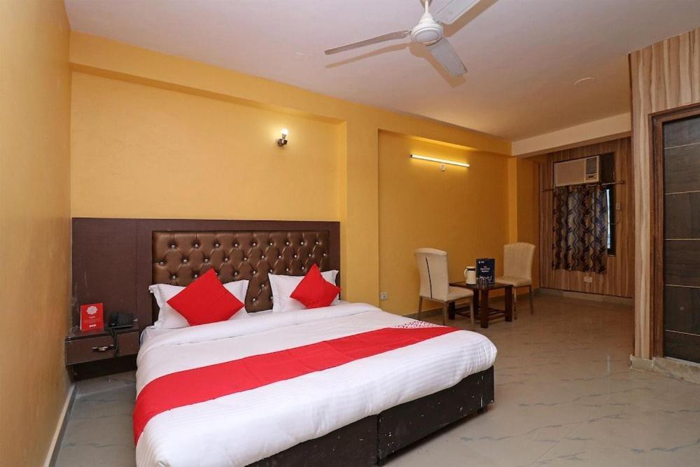Airport Hotel Runway Neu-Delhi Exterior foto