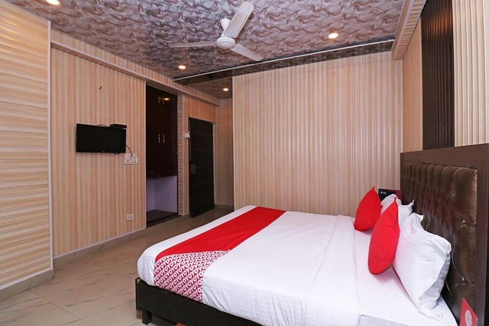 Airport Hotel Runway Neu-Delhi Exterior foto